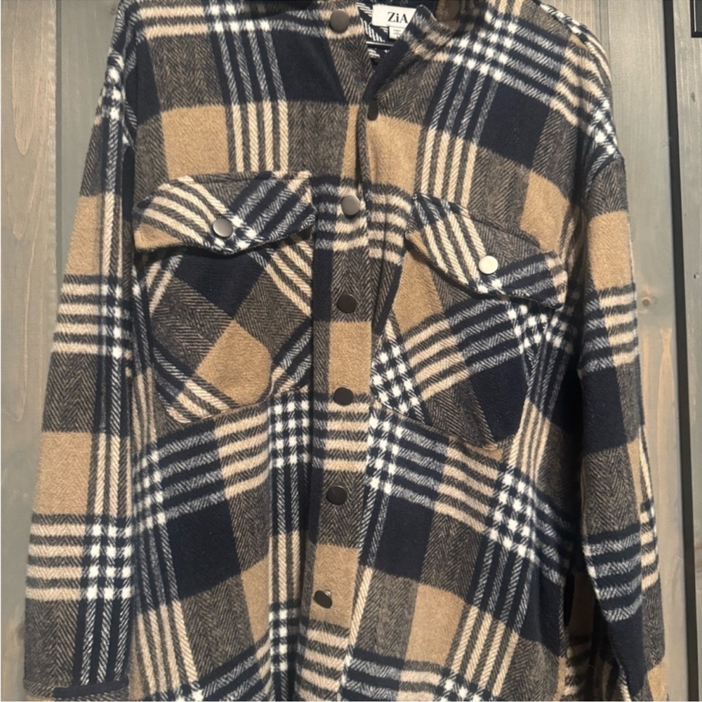 Plaid Button-Up Jacket